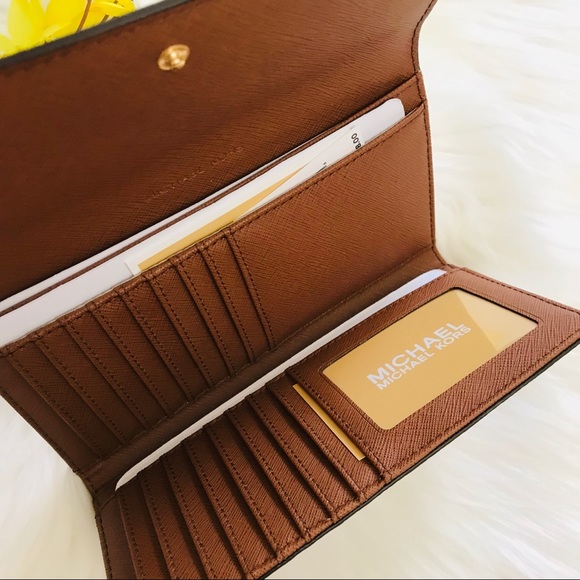 Michael Kors Bags Michael Kors Large Trifold Wallet Vanilla Leather